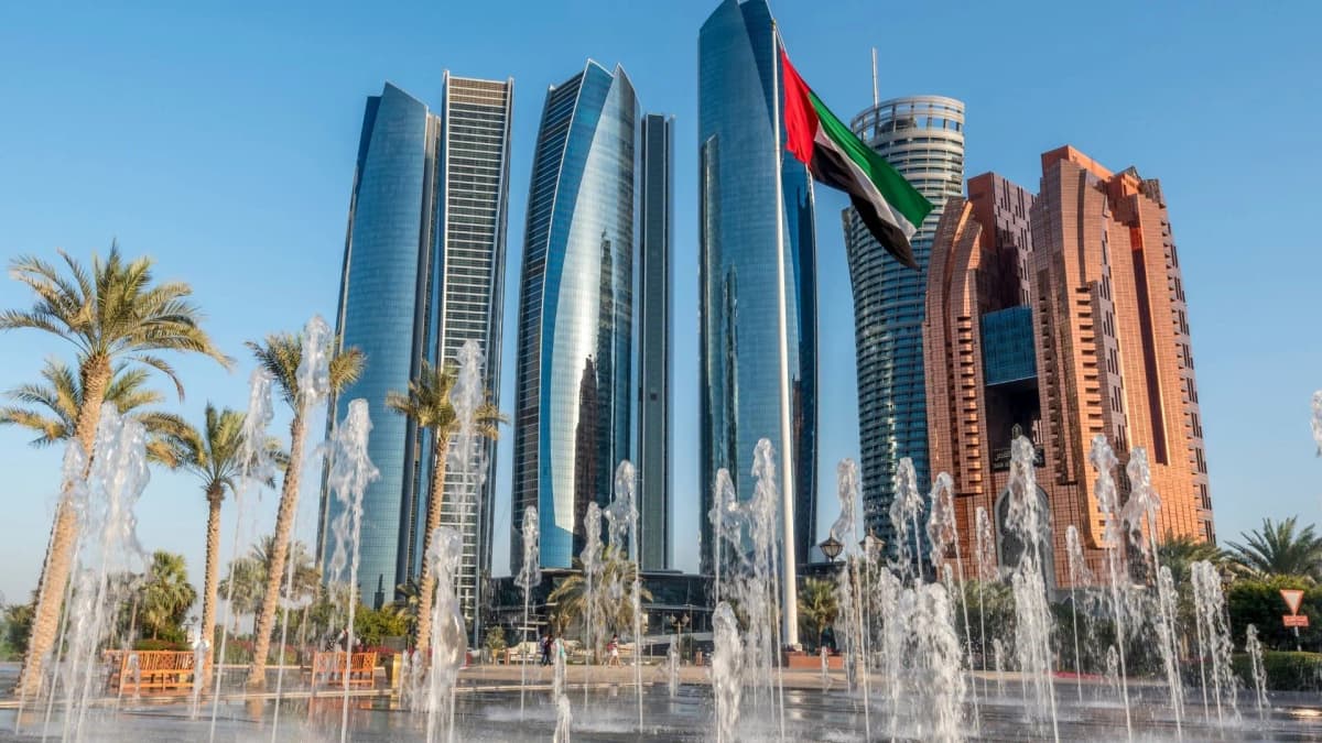 A Guide to Living in Abu Dhabi as a Freelancer