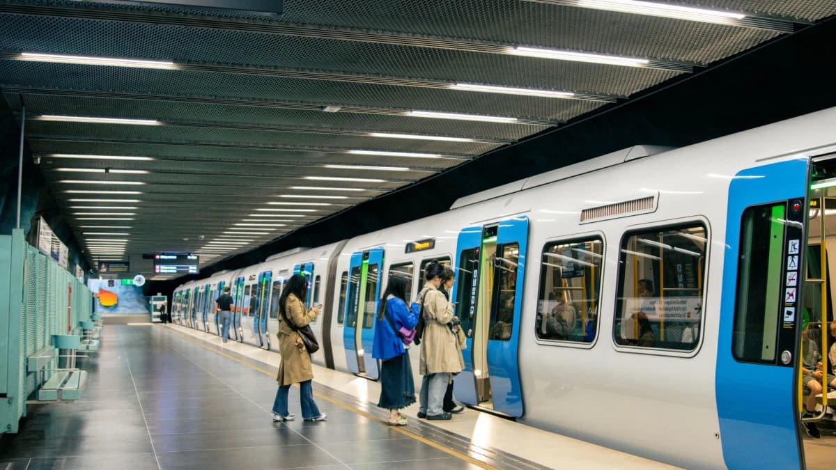 How to Use Public Transport as a Freelancer in Dubai